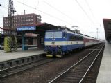 18.02.2008 - Pardubice hl.n.: 362.164-6 v čele opožděného EC 370 Wien Südbahnhof - Stralsund © PhDr. Zbyněk Zlinský