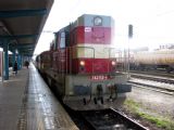 12.03.2008 - Hradec Králové hl.n.: 742.113-4 (místo řady 714) v čele Os 5526 Hradec Králové hl.n. -  Jičín © PhDr. Zbyněk Zlinský