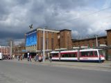 22.03.2008 - Olomouc hl.n.: pohled na staniční budovu s tramvají 03T Astra č. 201 na lince č. 7 © PhDr. Zbyněk Zlinský