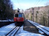 0.3.2008 – Puchenstuben: vlak v čele s lokomotivou 1099 čeká na křižování © Marek Topič