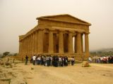 8.4.2008 - Agrigento, Údolí chrámů, nejzachovalejší Chrám svornosti © Jiří Mazal