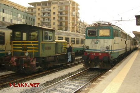 10.4.2008 - Siracusa, stroje E646.190 a 214.4240 © Jiří Mazal