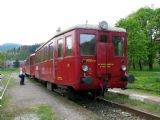 03.05.2008 - Slavošovce: Shalomek kontroluje spřahování M 131.1125 se soupravou © PhDr. Zbyněk Zlinský