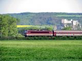 06.05.2008 - úsek Tr.Bohuslavice - Melčice: Beckov a 363.134-8 v čele Os 3029 Bratislava hl.st. - Trenčín © PhDr. Zbyněk Zlinský