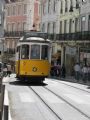 Lisboa- tramvaj CARRIS na lince 28 směrem na konečnou Prazeres. 13.05.2008 © Lukáš Uhlíř
