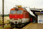 21.6.2008 - nádraží Praha-Holešovice: 350 011-3  EC170 Hungaria  © Jiří Řechka