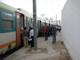 05.06.2008 - Sousse Bab el Jedid: nával do jednotky YZ-E na vlaku 533 do Mahdie © PhDr. Zbyněk Zlinský