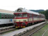 19.07.2008 - Trutnov hl.n.: 954.206-9 + 854.207-8 přijíždí jako opožděný Os 15416 z Jaroměře © PhDr. Zbyněk Zlinský