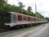 17.9.2008 - Škoda Plzeň: modernizovaná souprava metra s vozem 3359 v čele © PhDr. Zbyněk Zlinský