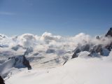 27.08.2008.  Aiguille du Midi. Sme na mieste, Pohľad na Alpskú snehovo-ľadovcovú panorámu z výšky 3842 m. © Martin Kóňa