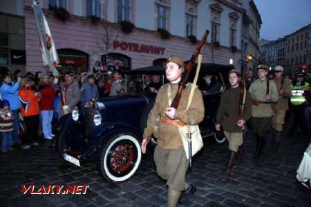 28.10.2008 - Olomouc: prezident T.G.Masaryk příjíždí k radnici © Radek Hořínek