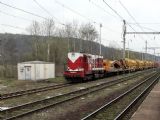 07.04.2007 - Moravičany: 740.869-3 s vozy od sanačního komplexu AHM 800 R Plasser & Theurer (z okna R 625 ''Vsacan'') © PhDr. Zbyněk Zlinský