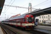 18.11.2008 - Hradec Králové: 843.017 s R 985 Liberec - Pardubice hl.n. © Radek Hořínek