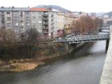 20.12.2008 - Karlovy Vary: soutok Teplé a Ohře a železniční most na trati mezi dolním a horním nádražím © PhDr. Zbyněk Zlinský