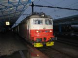 20.12.2008 - Cheb: 242.222-8 v čele R 763 Františkovy Lázně - Praha hl.n.  © PhDr. Zbyněk Zlinský