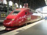 A kúsok ďalej ešte jeden..., Paris Gare de Nord, 19.12.2008, © Peter Žídek