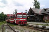 12.07.2006 - Tatranská Lomnica: 812.030-5 + 812.031-3 ako Os 8413  Studený Potok - Tatranská Lomnica © Peter Roštek