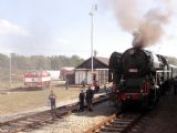 17.09.2006 - Zastávka u Brna: 464.202 dobírá vodu v čele zvláštního vlaku z Brna (foto z R 666 Brno hl.n. - Plzeň hl.n.) © PhDr. Zbyněk Zlinský