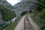 Kaňon Neretvy a tunel v Premském průsmyku na trati Mostar- Sarajevo. 27.9.2007 © Elmir Vejzović