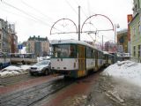 25.02.2009 - Liberec: dvojice vozů č. 35 (T3P-LF) + 27 (T2R) na lince č. 3 sjíždí k Terminálu MHD © PhDr. Zbyněk Zlinský