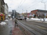 25.02.2009 - Liberec: dvojice vozů č. 83 (T3M) + 53 (T3M) na lince 3 na zastávce Rybníček a dobíhající cestující © PhDr. Zbyněk Zlinský