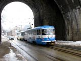 25.02.2009 - Liberec: dvojice vozů č. 46 (T3P-LF) + 41 (T3P Var CB3) na lince 3 přijíždí od zastávky Nádraží k Viaduktu © PhDr. Zbyněk Zlinský