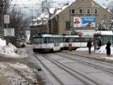 25.02.2009 - Liberec: č. 22 (T3P-LF) + 20 (T3P Var CB3) na lince 11 vyjíždí ze smyčky Viadukt, vzadu vůz č. 50 (T3M) na lince 3, vpravo zastávka Viadukt směr Hanychov © PhDr. Zbyněk Zlinský
