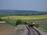 1.5.2009 - Klesání k Niederleisu, v pozadí vojenský radar na vrcholu Steinmandl © Marek Topič