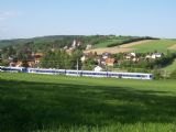 1.5.2009 - A tohle už je S-Bahn - zdvojená jednotka 4020 v zastávce Hörersdorf © Marek Topič