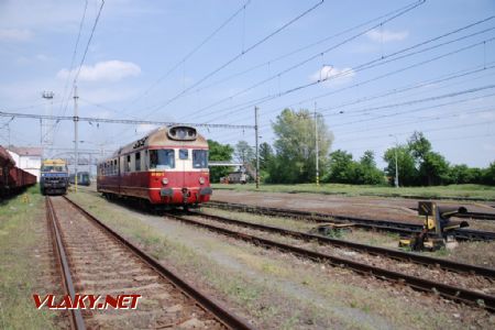 9.5.2009 - Nezamyslice: M 286.1032 vyráží domů do Brna © Radek Hořínek