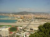 21.4.2009 - Gibraltar,pohled k letišti, za ním se nachází hranice © Jiří Mazal