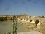 22.4.2009 - Córdoba,most Puente Romano s katedrálou © Jiří Mazal