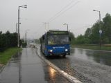 16.05.2009 - Hradec Králové: trolejbus č. 86 linky 1 vjíždí na zastávku Na Plachtě © PhDr. Zbyněk Zlinský