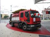 16.05.2009 - Hradec Králové: montážní vůz trakčního vedení Renault 210.16/C s plošinou VNP 500 © PhDr. Zbyněk Zlinský