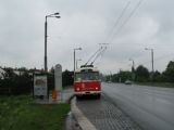 16.05.2009 - Hradec Králové: historický trolejbus č. 358 u zastávky Na Plachtě © PhDr. Zbyněk Zlinský