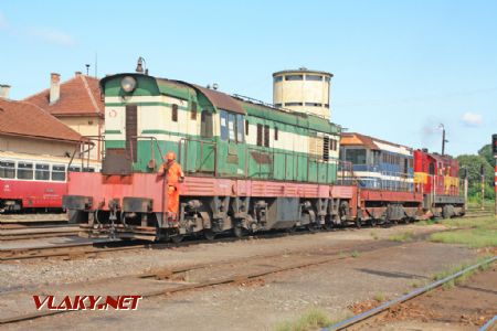 9.7 2009  ,Fiľakovo , začína sa posun na konci vlaku, Jozef Michalko