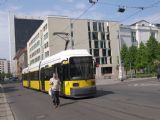 Jednosměrná NP tramvaj BVG na konečné linky 12 Am Kupfergraben. 3.5.2009 © Rastislav Štangl