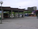 Různé typy autobusů na autobusovém nádraží v Bugojnu. 5.5.2009 © Aleš Svoboda