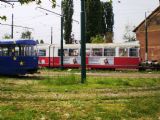 Odstavená vídeňská tramvaj typu E s letitou reklamou v tramvajové vozovně GRAS. 6.5.2009 © Jan Přikryl