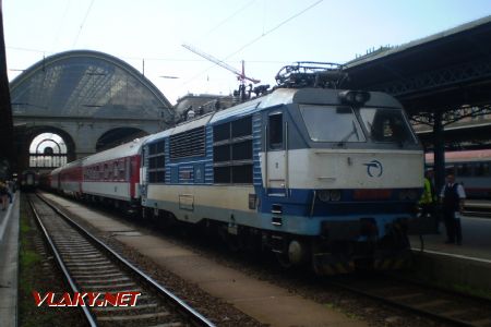 19.07.2009 - Budapest: EC 344 Avala pripravený na odchod v stanici Budapest keleti pu. © Ivan Schuller