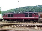 03.07.2004 - Bad Schandau: lokomotiva 180.011-9 DB na nákladním vlaku směrem do ČR © PhDr. Zbyněk Zlinský