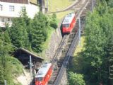 24.07.2009 - Regionálny vlak ZB. Ozubnicová železnica na Pilatus. Pohľad zo stanice Alpnachstadt. Vlak tu však nestojí iba S-bahn © Mária Gebhardtová