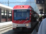 25.07.2009 - Visp. Regionálny vlak do Zermattu. Vlak tvorí nová nízkopodlažná elektrická jednotka patriaca spločnosti Matterhorn-Gotthard Bahn © Mária Gebhardtová