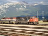 19.9.2009 - Jasper, AB. CN 5702 (typ SD75I) a BCRail 4624 (typ C40-8M) © Michal Stríž