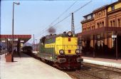 21.04.1996 - Walbrzych Gl., SP32.097 odstup od R 1555 © Václav Vyskočil