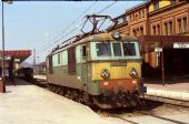 21.04.1996 - Walbrzych Gl., ET21.601 nástup na R 1555 © Václav Vyskočil