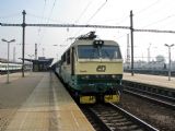 22.10.2008 - Pardubice hl.n.: 151.006-4 v čele IC 540 ''Hutník'' Český Těšín - Praha hl.n. © PhDr. Zbyněk Zlinský