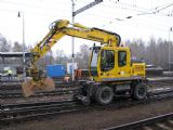 04.11.2009 - Havlíčkův Brod: dvoucestné rypadlo Liebherr 900 firmy Chládek a Tintěra © PhDr. Zbyněk Zlinský