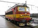 04.11.2009 - Jihlava: 242.241-8 čeká na svůj výkon na R 662 ''Vajgar'' Brno hl.n. - Plzeň hl.n. © PhDr. Zbyněk Zlinský