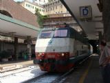 31.07.2009 - Genova Piazza Principe: Zmeškané IC do stanice Milano Centrale prichádza k nášmu nástupišťu © Martin Kóňa